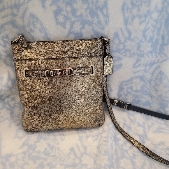 Coach SWAGGER Metallic Pebble Leather Swingpack Crossbody - Picture 6 of 15